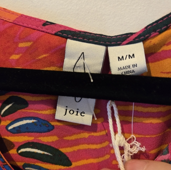 Joie Tropical Print Tie Front Blouse NWT Size Medium - Picture 5 of 9